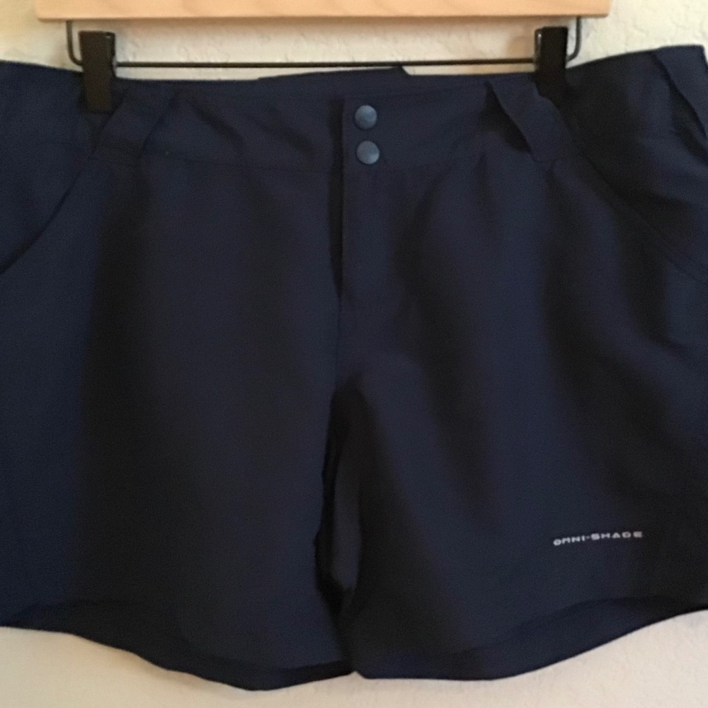 Columbia PFG shorts
